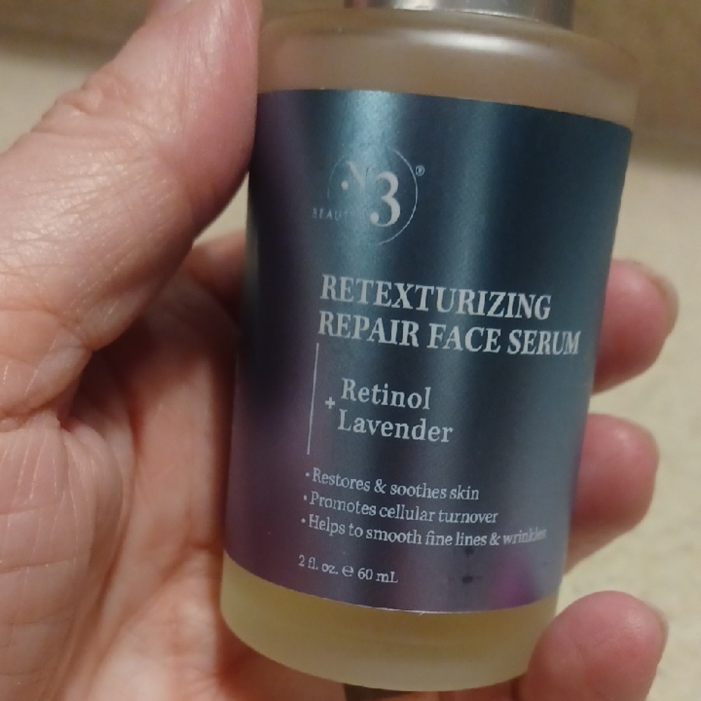 Retexturizing Repair Face Serum With Retinol And Lavender